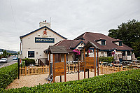 Pontygwindy Inn outside