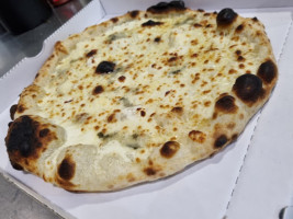 Milano Pizza food