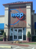 Ihop outside