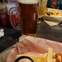 Red Robin Gourmet Burgers And Brews food