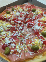 Pizza Rey food