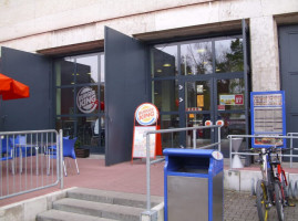 Burger King outside