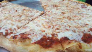 Sal's Pizza food