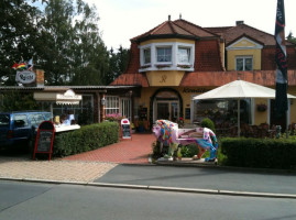 Bäckerei Konditorei Reichl outside