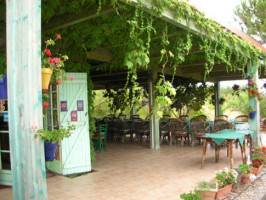 Auberge Du Domaine De Nidolères inside