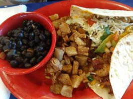 Fuzzy's Taco Shop food