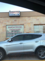 The Donut Palace outside