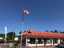 Mcdonald's outside