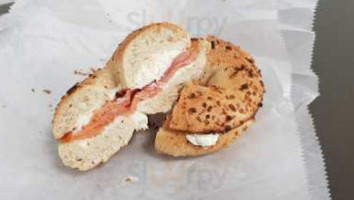 K St. Bagel food