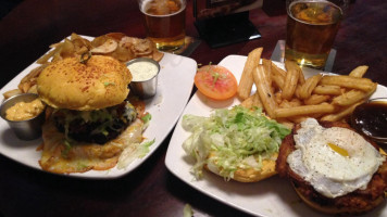 Birmingham's Vodka & Ale House food