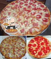 Ranita's Pizzas food