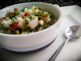 De La Mar Cevichería food