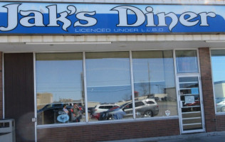 Jak's Diner outside