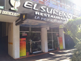 El Sureño outside