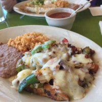 Los Comales Mexican food