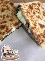 Piadineria–la Piadarola Di Godo food