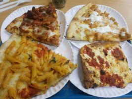 Knapp Street Pizza food