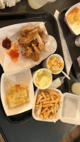 Annie Lee's Southern Kitchen food