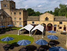 Stables Pub outside