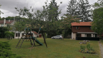 Le Mée Bonheur outside