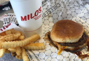 Milo's Hamburgers food