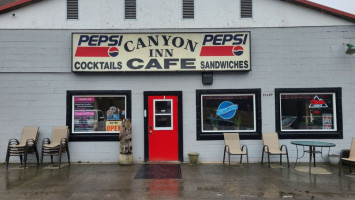 Canyon Inn And Grill inside