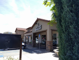 Cider Creek Bakery Deli outside