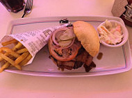 Tommy Mel's Thader food