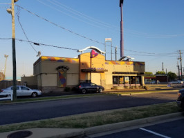 Taco Bell outside