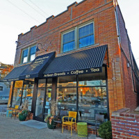 Wiltshire Pantry Bakery And Café Highlands outside