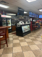 Santini's New York Style Deli food