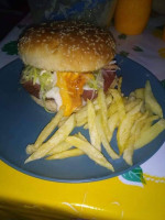 Hamburguesas Al Carbón food