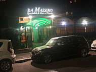 Pizzeria Da Massimo outside