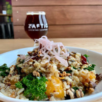 Zaftig Brew Pub food