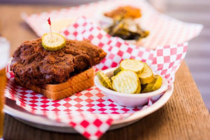 Rocky's Hot Chicken Shack food