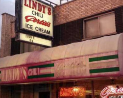 Lindy's Chili Gertie's Ice Cream food