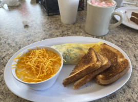 Paradise Pancake & Omelet House food