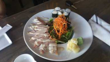 RIZE Thai Sushi food