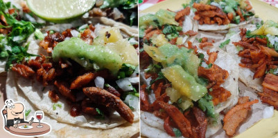 Taquería García food