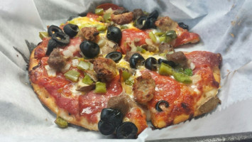 Raffertys Pizza Of Crosslake food