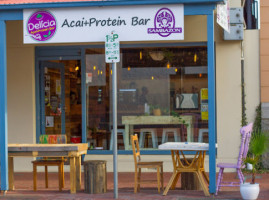 Delicia Acai Protein inside