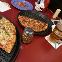 Romeos Pizza Sports Pub food