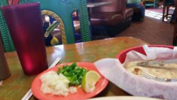 Taqueria Tepatitlan food