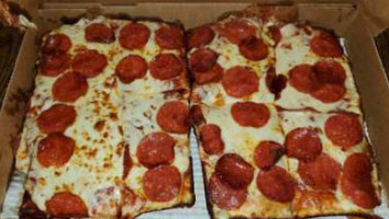 Little Caesars Pizza food