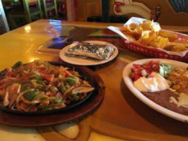 Pelanchos Mexican Grill food