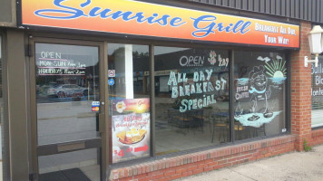 Sunrise Grill outside