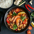 Elladanish Tomyam food