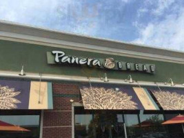 Panera Bread outside