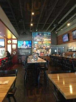 Applebee's inside