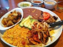 Mis Tres Amigos Mexican food